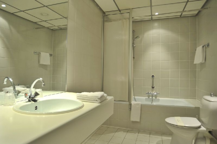 Golden Tulip Hotel L-Escaut