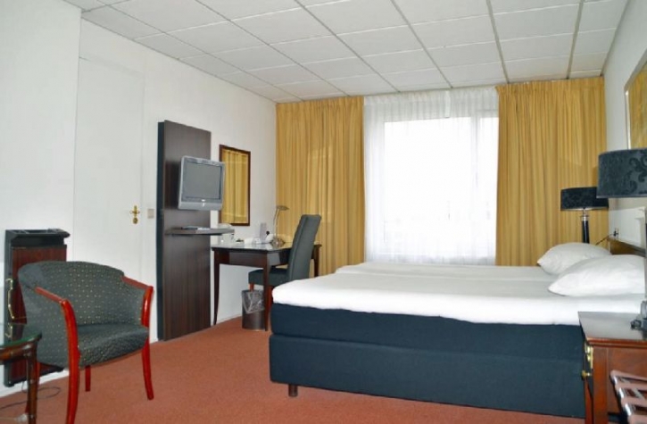 Golden Tulip Hotel L-Escaut