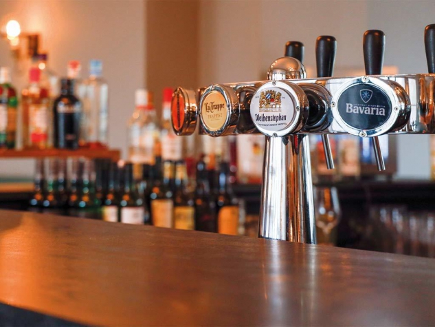 Fletcher Familiehotel De Hunzebergen