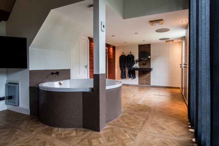 Luxexcellent Wellness B&B