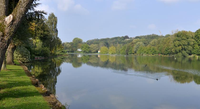 Martin's Château du Lac