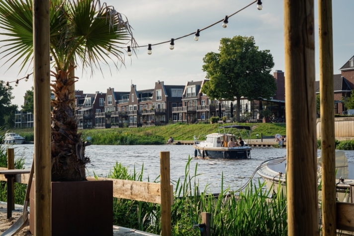 De Zon Hotel & Restaurant by Flow